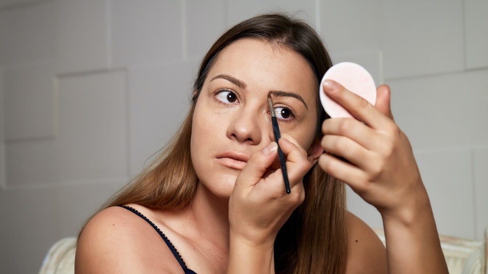 Γέμισμα φρυδιών: 5 λάθη που κάνουμε συχνά